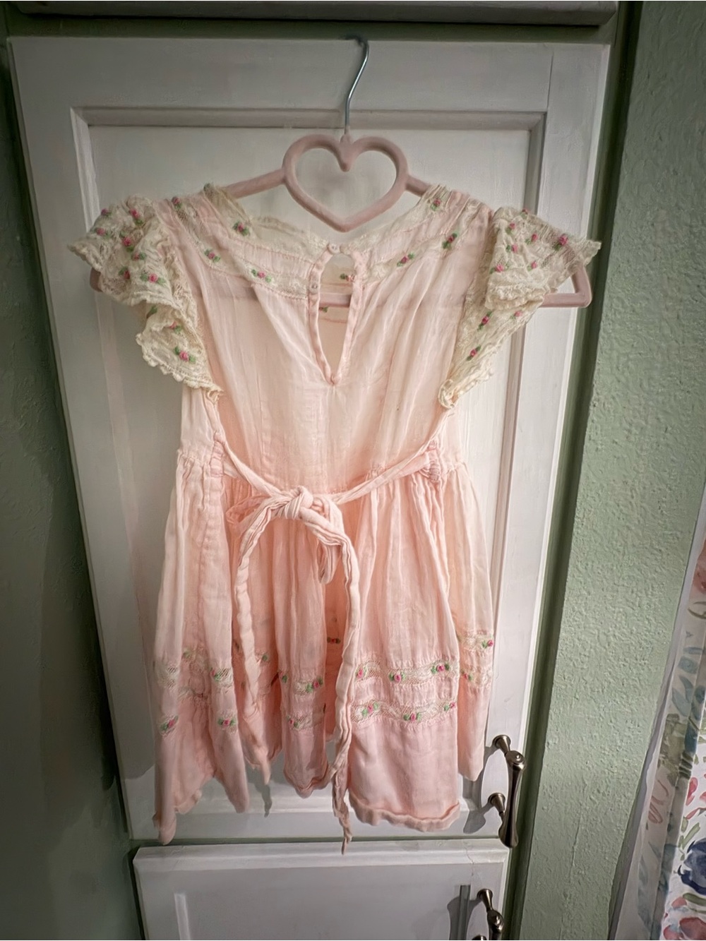 Vintage Baby-Pink Embroidered Dress - Picture 2 of 3